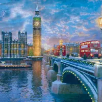 Dominic Davison : Christmas Eve in London