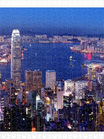 Produit Aerial view of Hong Kong Victoria Harbor at night Image