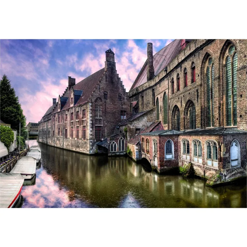 Au bord du fleuve, Bruges, Belgique