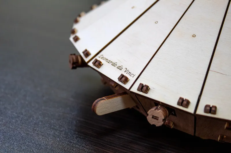 Puzzle 3D en Bois - Da Vinci Tank