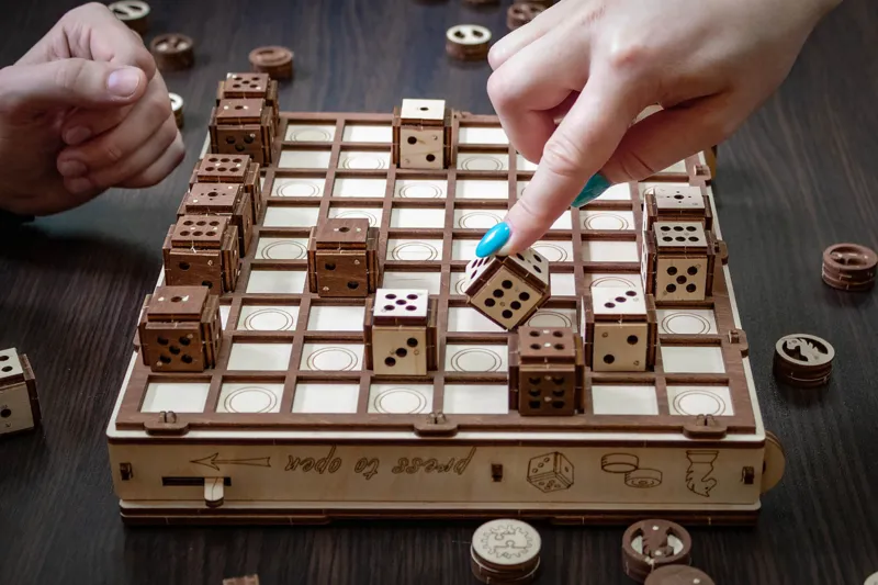 Puzzle 3D en Bois - Jeux d'échecs, de Dames et du Mathématicien