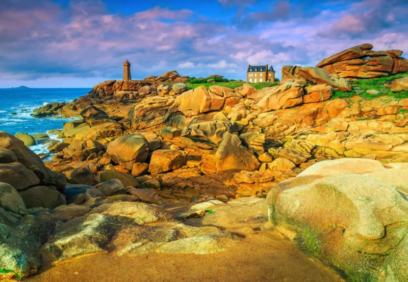 Ploumanach et son Phare