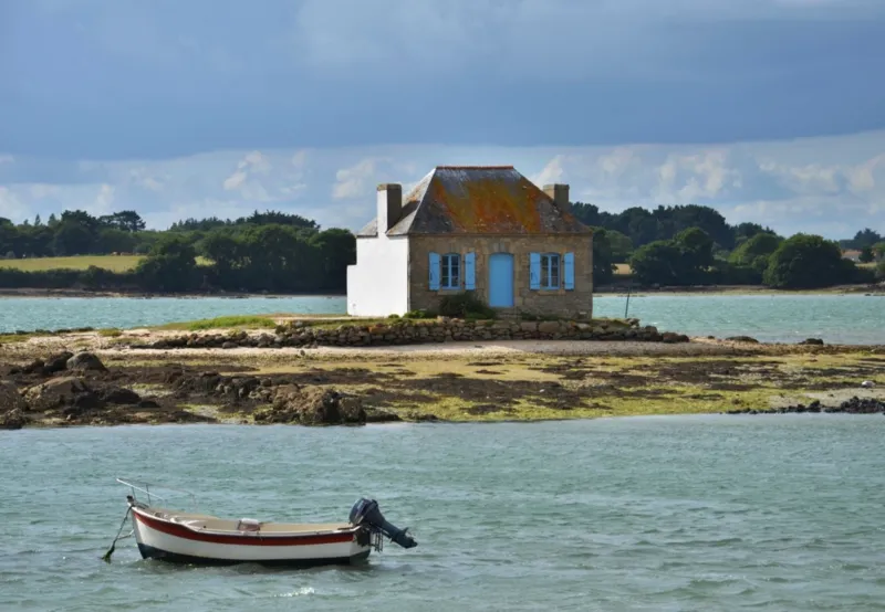 Petite Maison sur une Ile, Bretagne