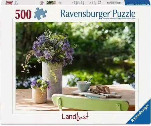 Salutation Florale À La Table Du Jardin