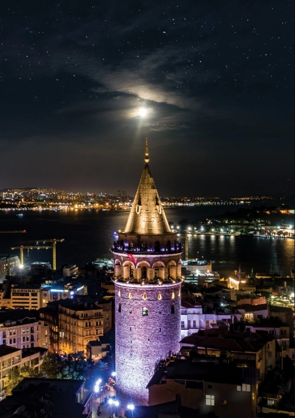 Neon Puzzle - Tour de Galata