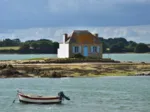 Petite Maison sur une Ile, Bretagne