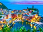 Vernazza au Crépuscule, Cinque Terre, Italy