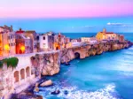 Vieste on the Rocks, Italie