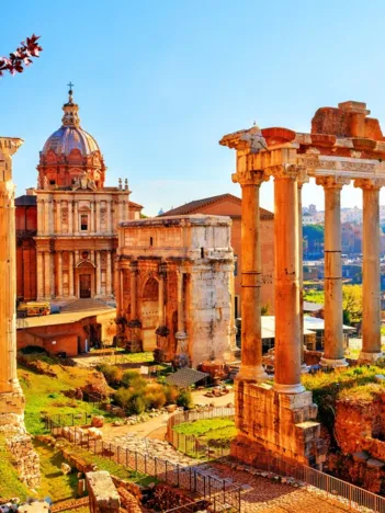 Produit Roman Ruins in Spring, Italy Image