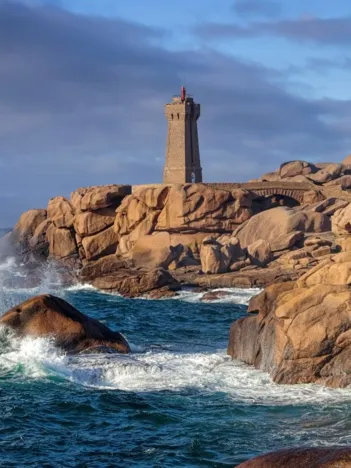 Produit Phare de Ploumanac'h, Bretagne, France Image
