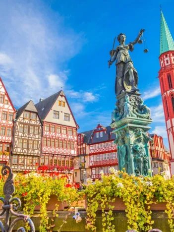 Produit La Vieille Ville de Francfort, Allemagne Image