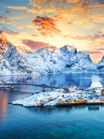 Produit Lever de Soleil sur Sakrisoy, Lofoten, Norvège Image