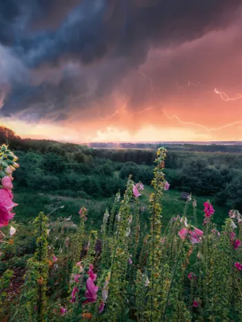 Produit Une Tempête se Prépare Image