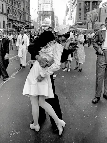 Produit Life Magazine - The Kiss Image